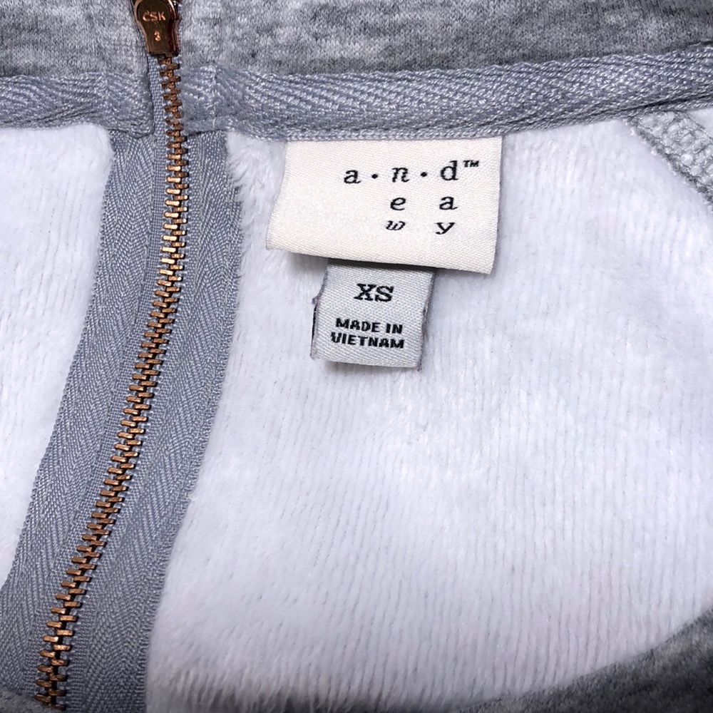 A New Day Women’s Pullover - Picture 7 of 7